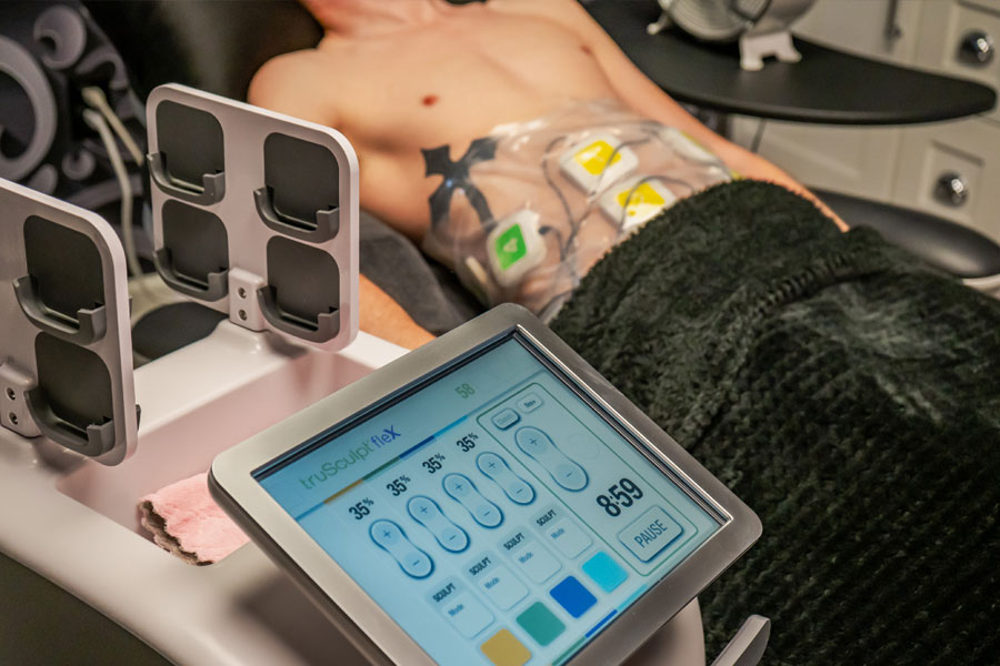 Non-surgical fat reduction treatment in Hilton Head clinic